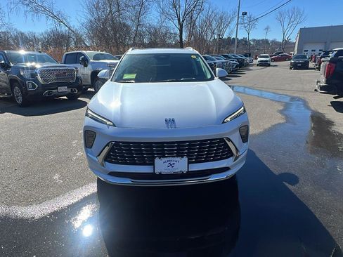 New 2026 Buick Envision Avenir image 2