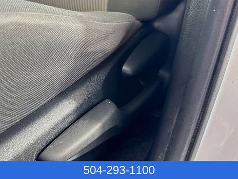 Used 2015 Toyota RAV4 LE FWD image 19