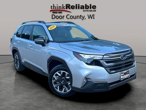 Used 2025 Subaru Forester Premium AWD/4WD image 7