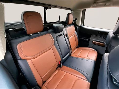 Certified 2023 Ford Maverick Lariat w/ Lariat Luxury Package AWD/4WD image 28