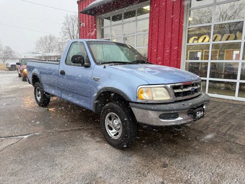 Used 1997 Ford F150 4x4 Regular Cab image 2