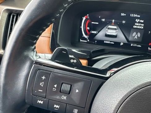 Certified 2023 Nissan Pathfinder Platinum AWD/4WD image 35