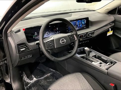 New 2026 Nissan Sentra SV w/ SV Convenience Package FWD image 7