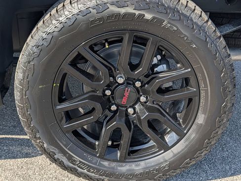 New 2026 GMC Sierra 1500 Elevation w/ Elevation Premium Package AWD/4WD image 10