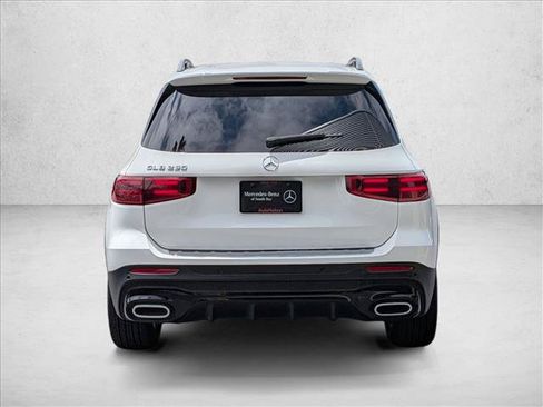 Used 2024 Mercedes-Benz GLB 250 image 7