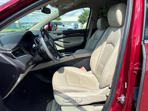 Used 2019 Buick Enclave Essence FWD image 12