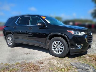 Used 2020 Chevrolet Traverse LT