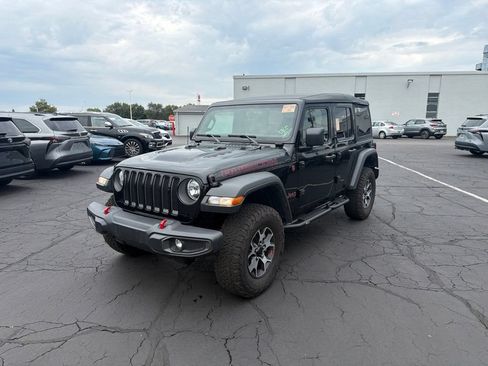 Used 2022 Jeep Wrangler Unlimited Rubicon w/ Cold Weather Group AWD/4WD image 2