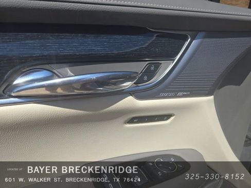 Used 2025 Cadillac XT6 Premium Luxury FWD image 13