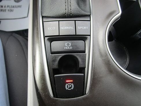 Used 2023 Toyota Camry LE image 37