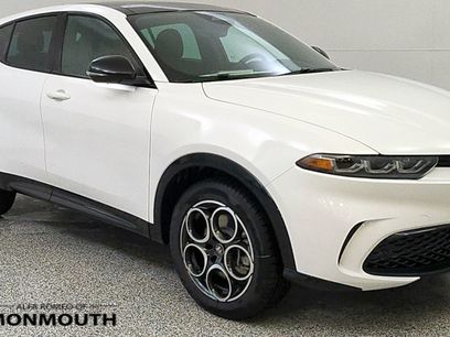 New 2025 Alfa Romeo Tonale w/ Premium Package