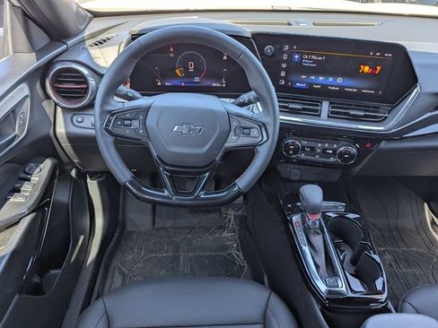 New 2026 Chevrolet Trax RS FWD image 4