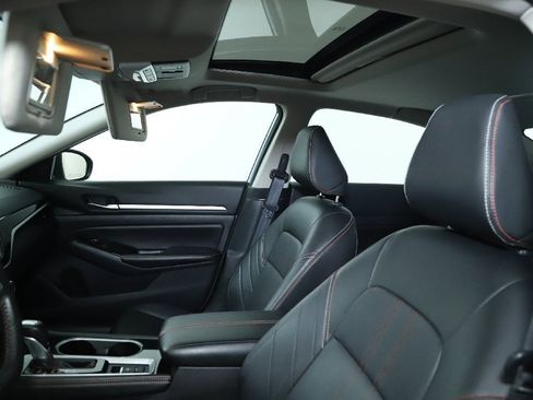 Certified 2024 Nissan Altima 2.5 SR w/ SR Premium Package image 20