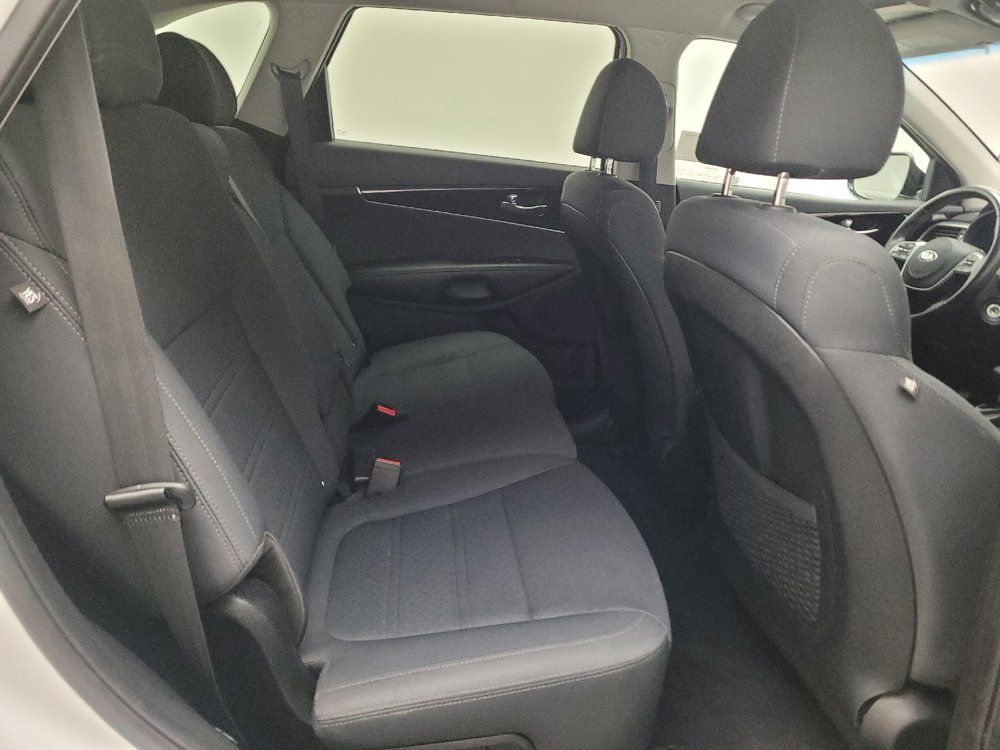 Used 2019 Kia Sorento FWD w/ LX Convenience Package image 19