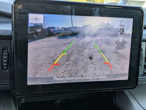 Certified 2022 Ford Explorer XLT image 27