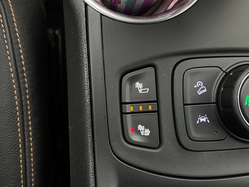 Used 2021 GMC Terrain SLT AWD/4WD image 5