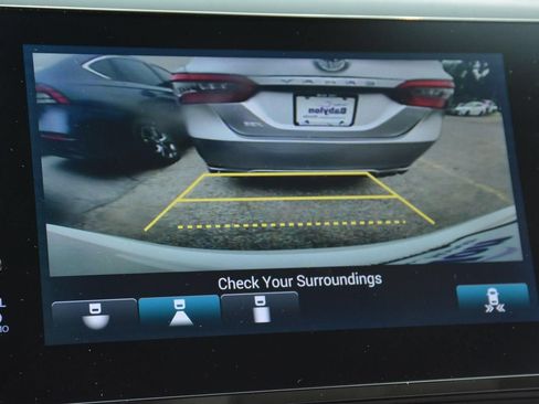 Used 2018 Honda Accord EX image 23