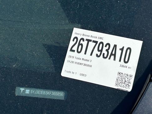 Used 2019 Tesla Model 3 Long Range image 3