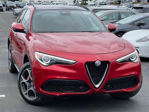 Used 2019 Alfa Romeo Stelvio Ti Sport w/ Quick Order Package 22S Sport AWD/4WD image 1