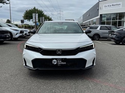 Used 2025 Honda Civic Sport image 4