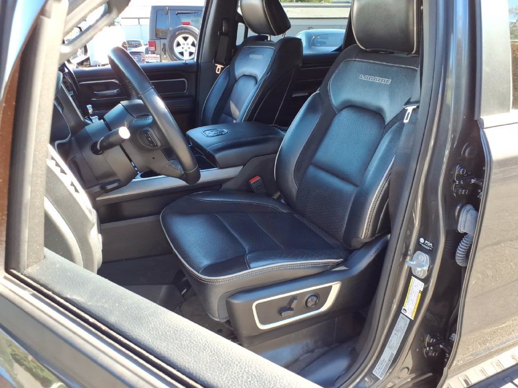 Used 2021 RAM 1500 Laramie w/ Sport Appearance Package AWD/4WD image 17