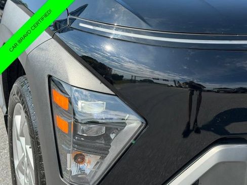Used 2024 Hyundai Kona SE AWD/4WD image 16