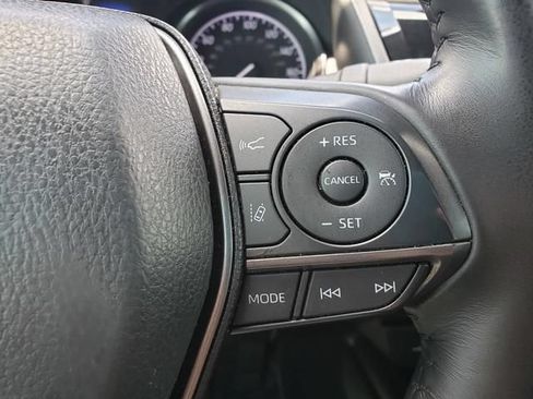 Used 2022 Toyota Camry SE w/ Convenience Package FWD image 21