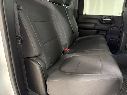 Certified 2022 Chevrolet Silverado 2500 LT w/ Convenience Package image 19