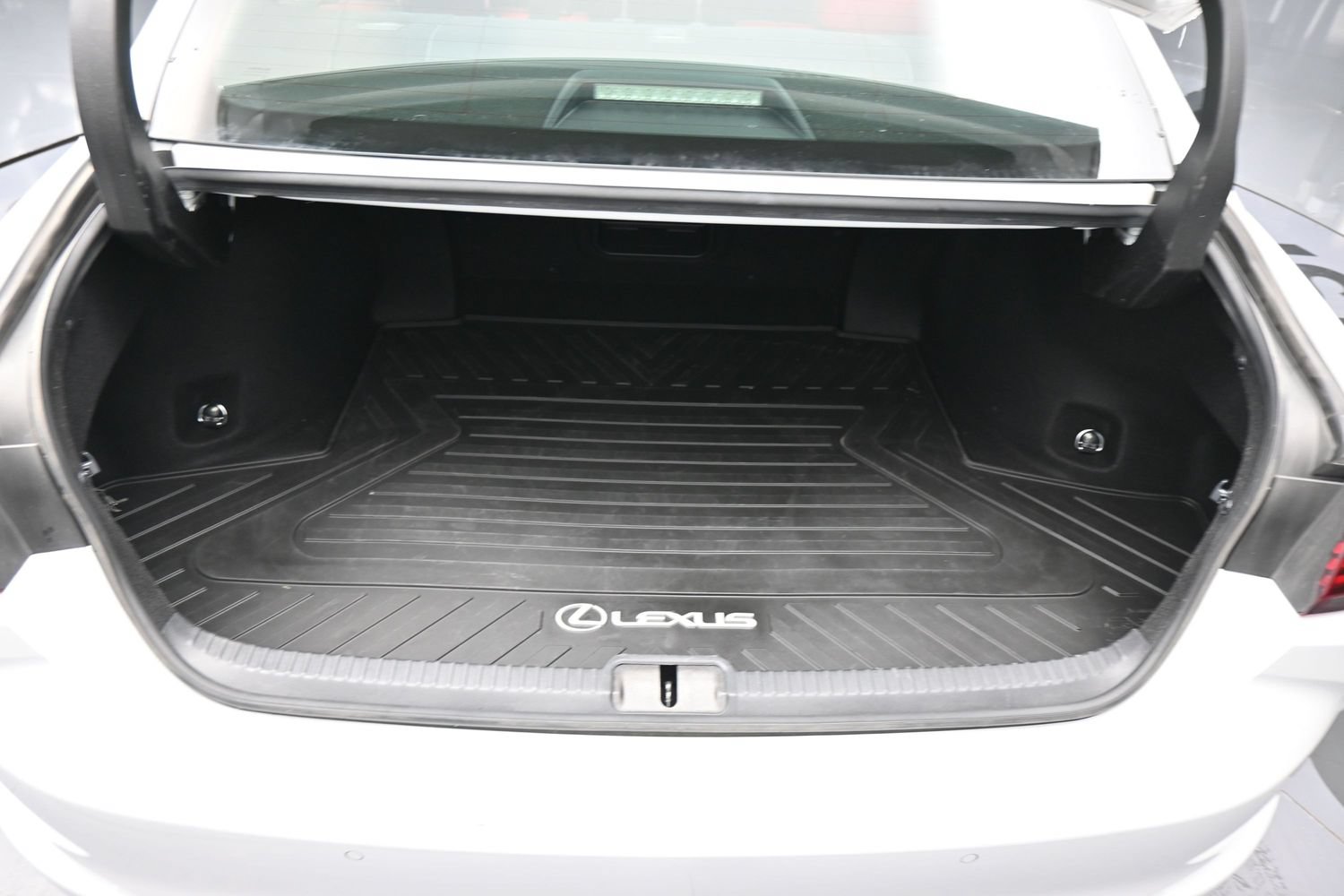 Used 2023 Lexus ES 350 F Sport w/ Accessory Package (Z2) FWD image 12