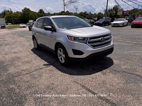 Used 2015 Ford Edge SE FWD image 4