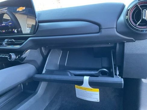 New 2026 Chevrolet Equinox EV RS image 23