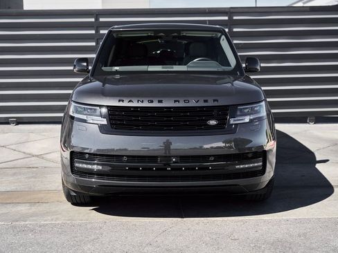 Used 2024 Land Rover Range Rover SE AWD/4WD image 12