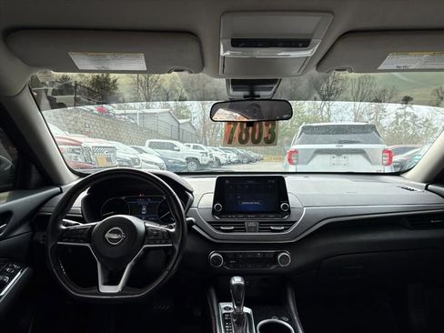 Used 2023 Nissan Altima 2.5 SR image 7