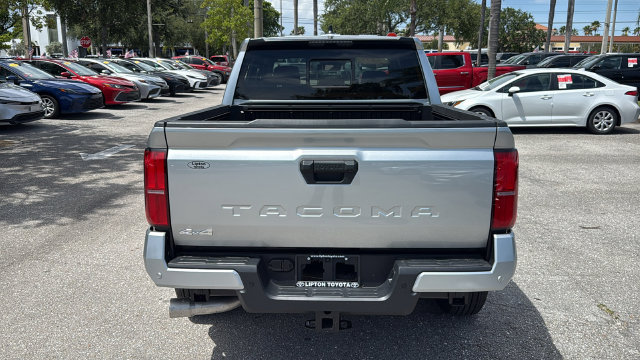 Used 2025 Toyota Tacoma SR5 AWD/4WD image 6