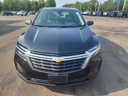 Used 2024 Chevrolet Equinox LS FWD image 2