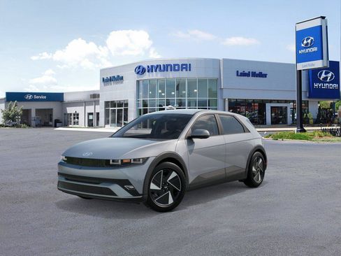 New 2026 Hyundai Ioniq 5 SE image 1