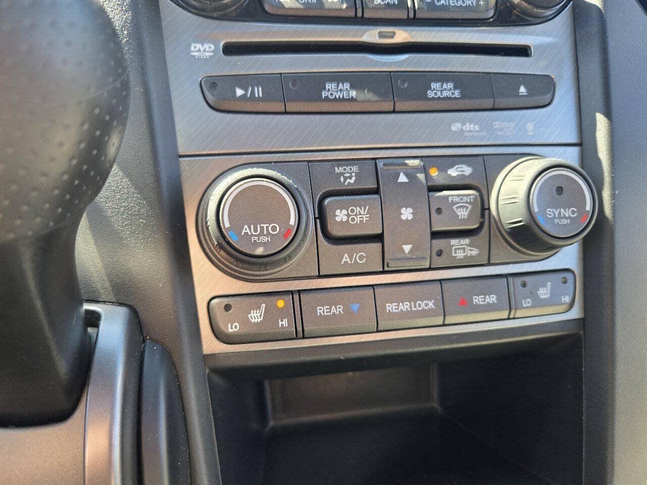 Used 2015 Honda Pilot Touring image 24