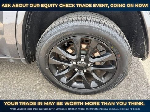 Used 2021 Jeep Grand Cherokee Laredo X AWD/4WD image 15