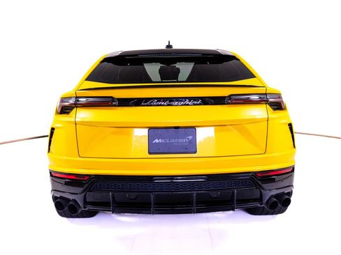 Used 2021 Lamborghini Urus AWD/4WD image 4