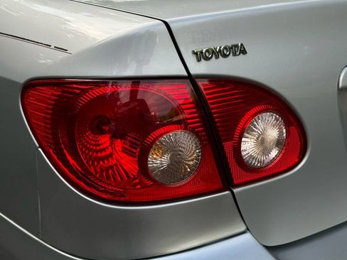 Used 2005 Toyota Corolla LE image 13