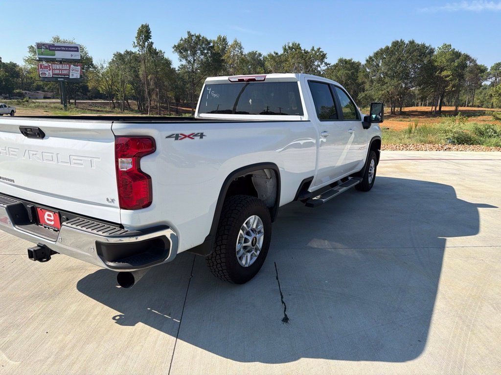 Used 2025 Chevrolet Silverado 2500 LT w/ Safety Package AWD/4WD image 10