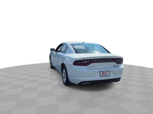 Used 2021 Dodge Charger SXT w/ Leather Interior Group RWD image 8