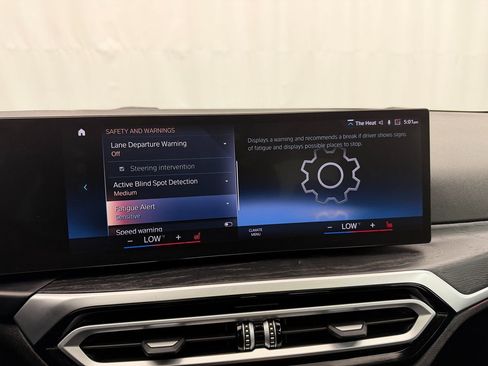 Used 2024 BMW 330e xDrive AWD/4WD image 25