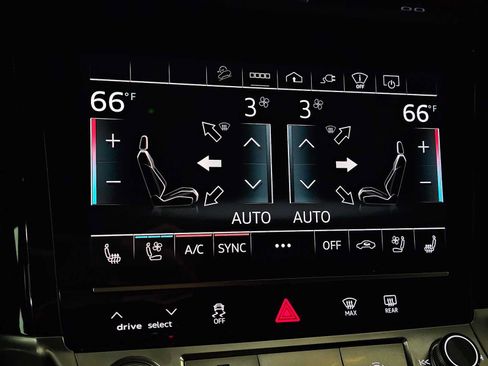 Used 2023 Audi e-tron Prestige w/ Prestige Package AWD/4WD image 27