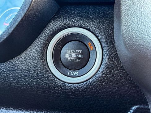 Used 2020 RAM 1500 Laramie w/ Off Road Group AWD/4WD image 26