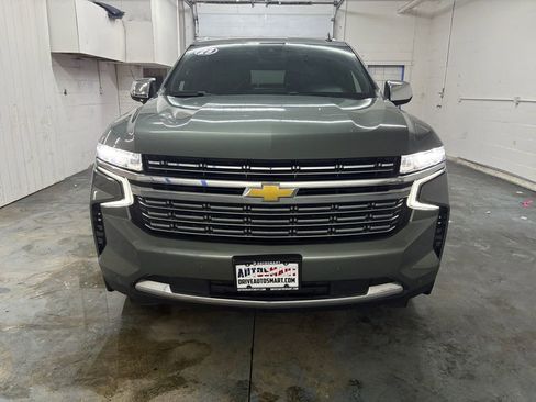 Used 2023 Chevrolet Suburban Premier AWD/4WD image 30