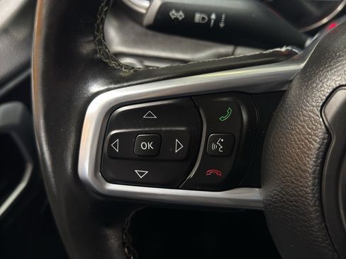 Used 2022 Jeep Wrangler Unlimited Sahara w/ Cold Weather Group image 23