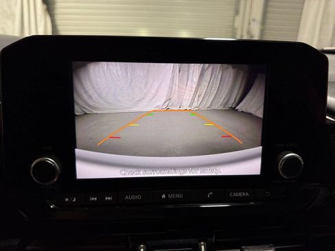 Used 2024 Nissan Pathfinder SV FWD image 35
