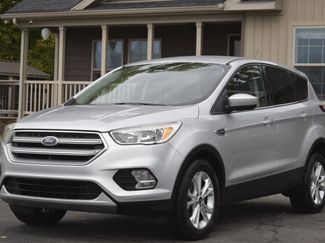 Used 2017 Ford Escape SE image 1