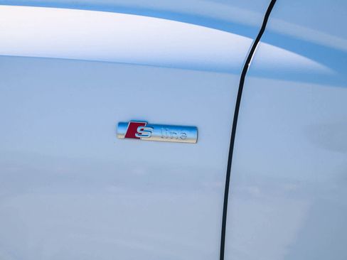 New 2025 Audi Q3 2.0T Premium image 7